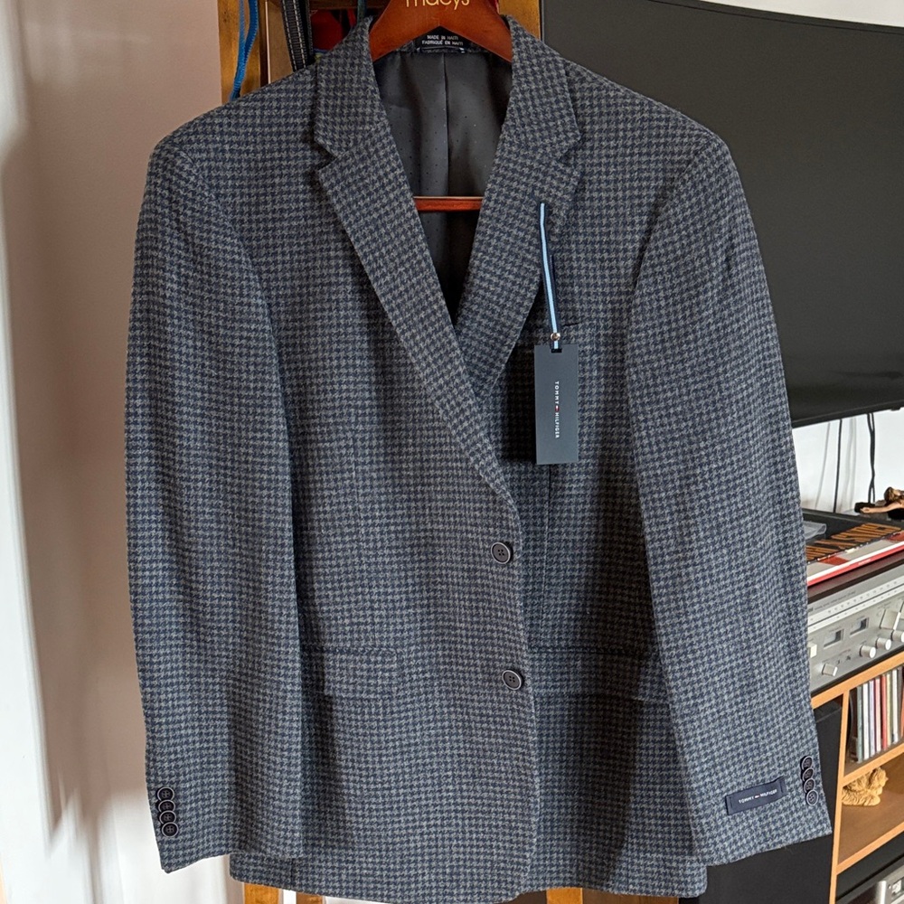Tommy Hilfiger Men's Blue and Gray Checkered Blazer